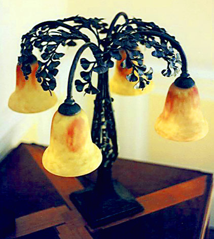 Ginkgo tablelamp by Brandt and Daum (photo Pieter van Rossenberg)